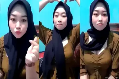 Cewek nakal buka baju pamer tubuh hot banget di live