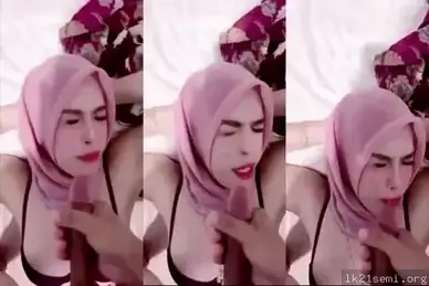 Nyemprot Peju Kental di Muka Pacar Cantik Horny Abis