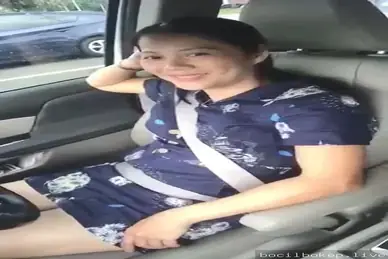 Rayu cewek kantor sudah bersuami di dalam mobil