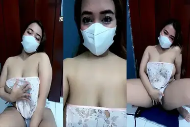 Unna Suzuka Ngangkang Lebar Pamerin Memek Basah Menggoda